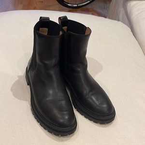 MADEWELL - Black Chelsea Boot - Size 9.5  WORN A FEW TIMES GREAT CONDITION